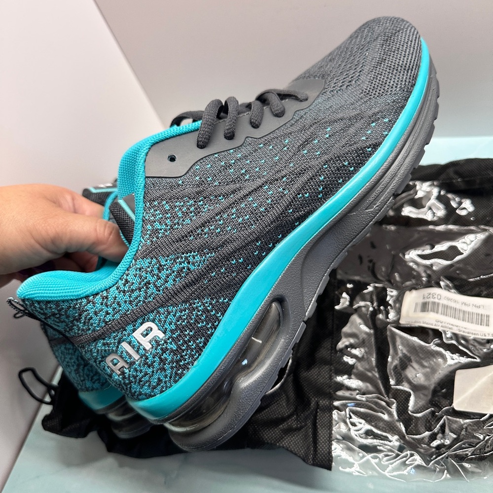 Women’s “Air” Running Shoe, size 9 - New